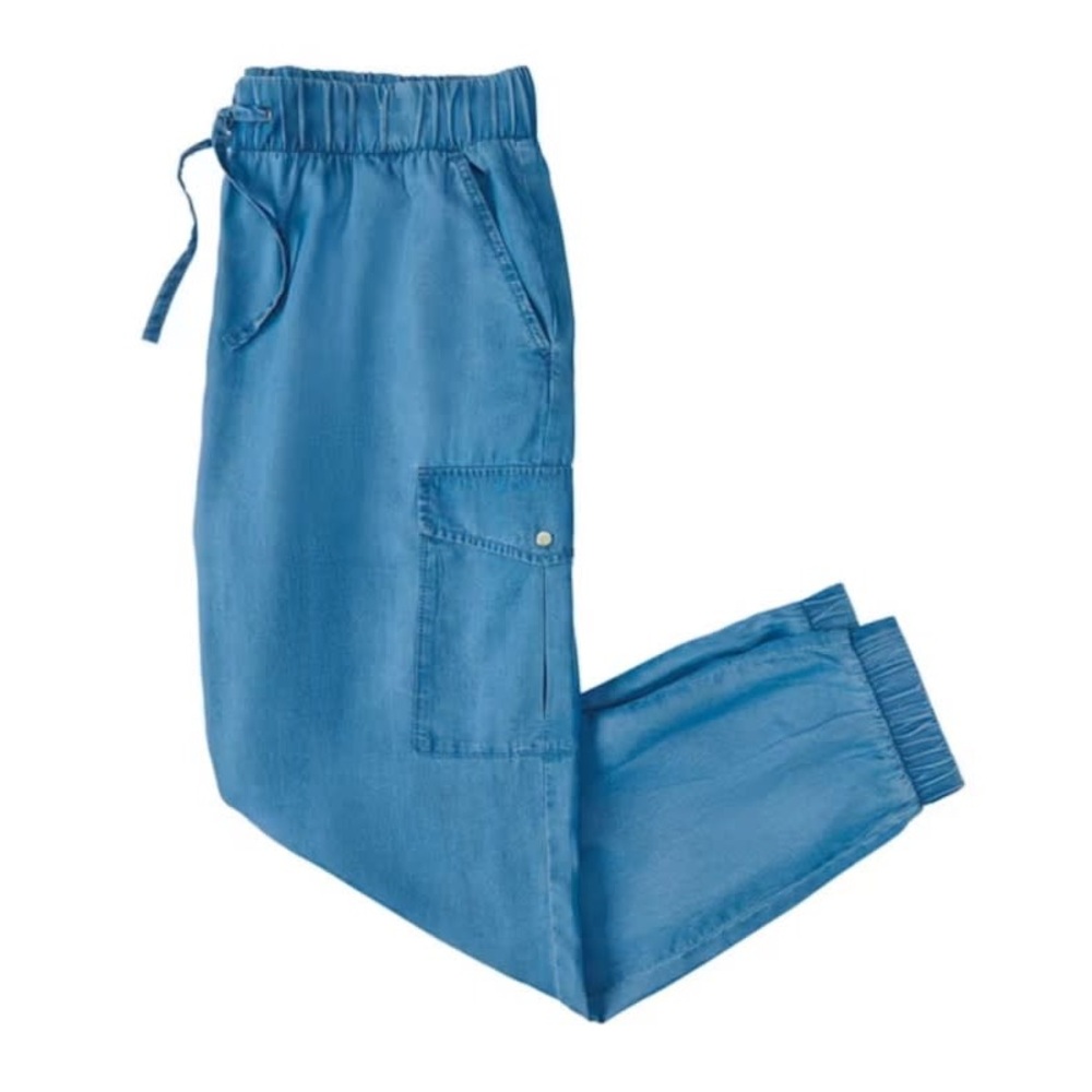 NWT Chambray Cargo Pants M